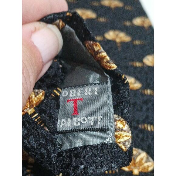 Robert Talbott Best Of Class Nordstrom Black Gold Geometric Print Silk Tie Hand - Picture 7 of 7
